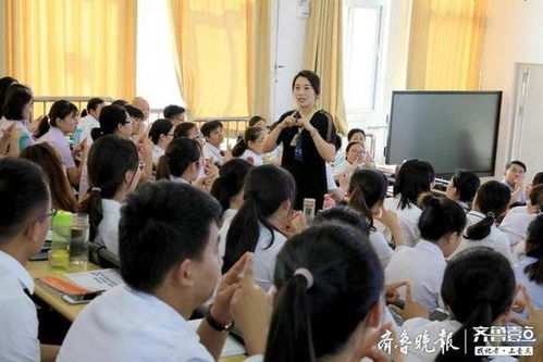 泰安市立醫(yī)院開展服務禮儀文明用語專題培訓，提升患者就醫(yī)體驗